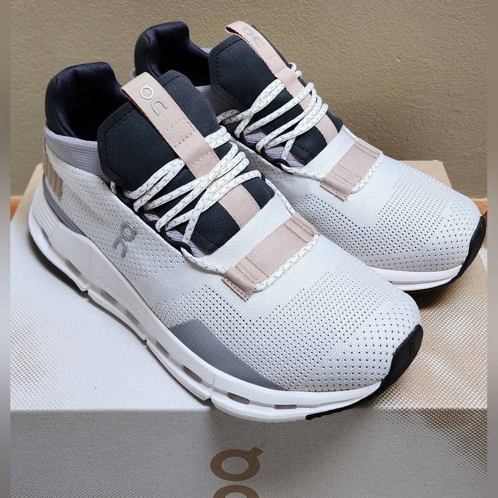 On Running Cloudnova, women's 7.5 NEW